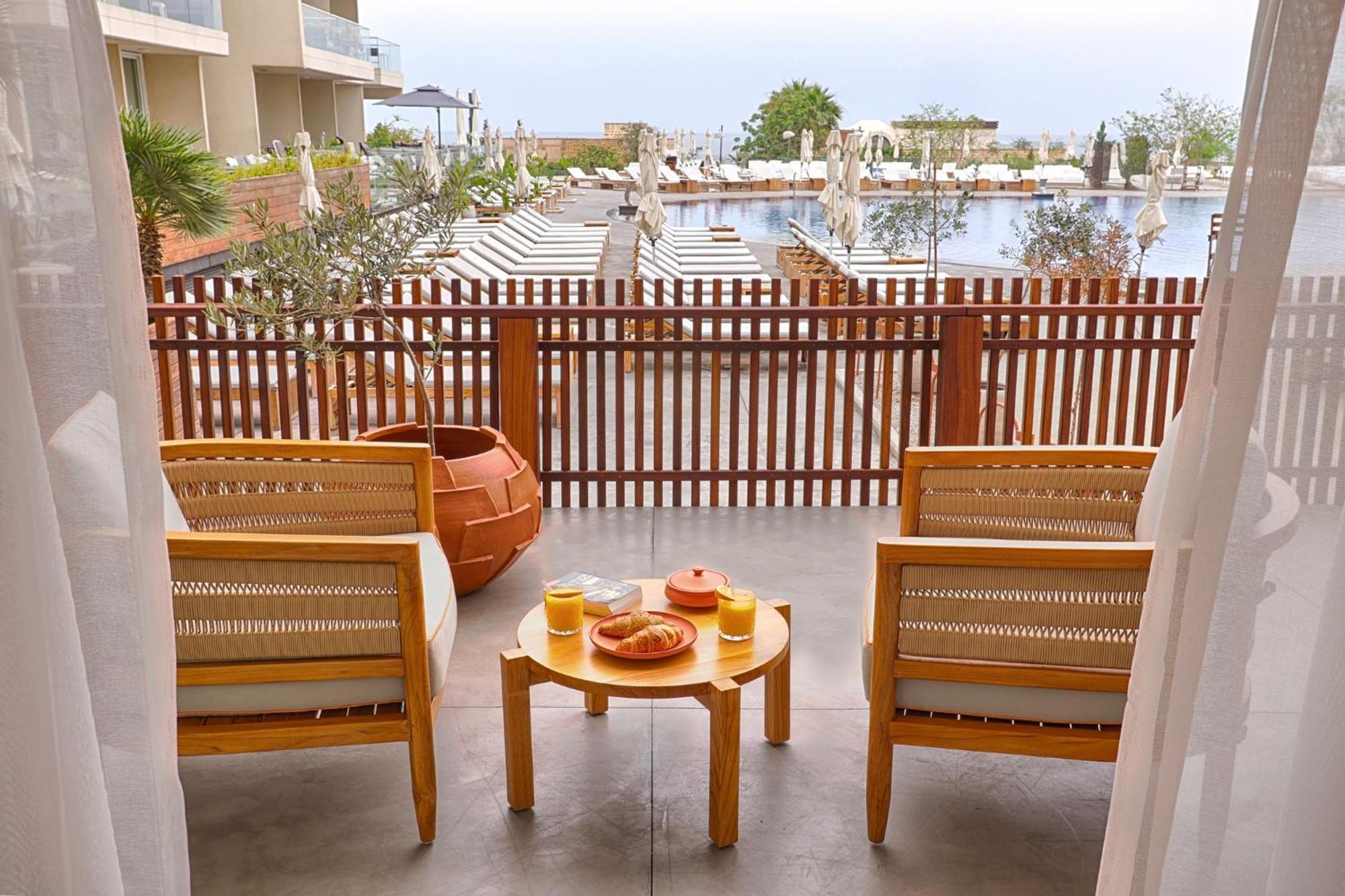Resort Whitelace Byblos